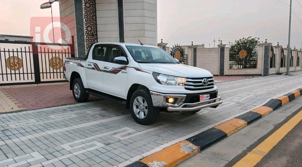 تويوتا هايلوكس